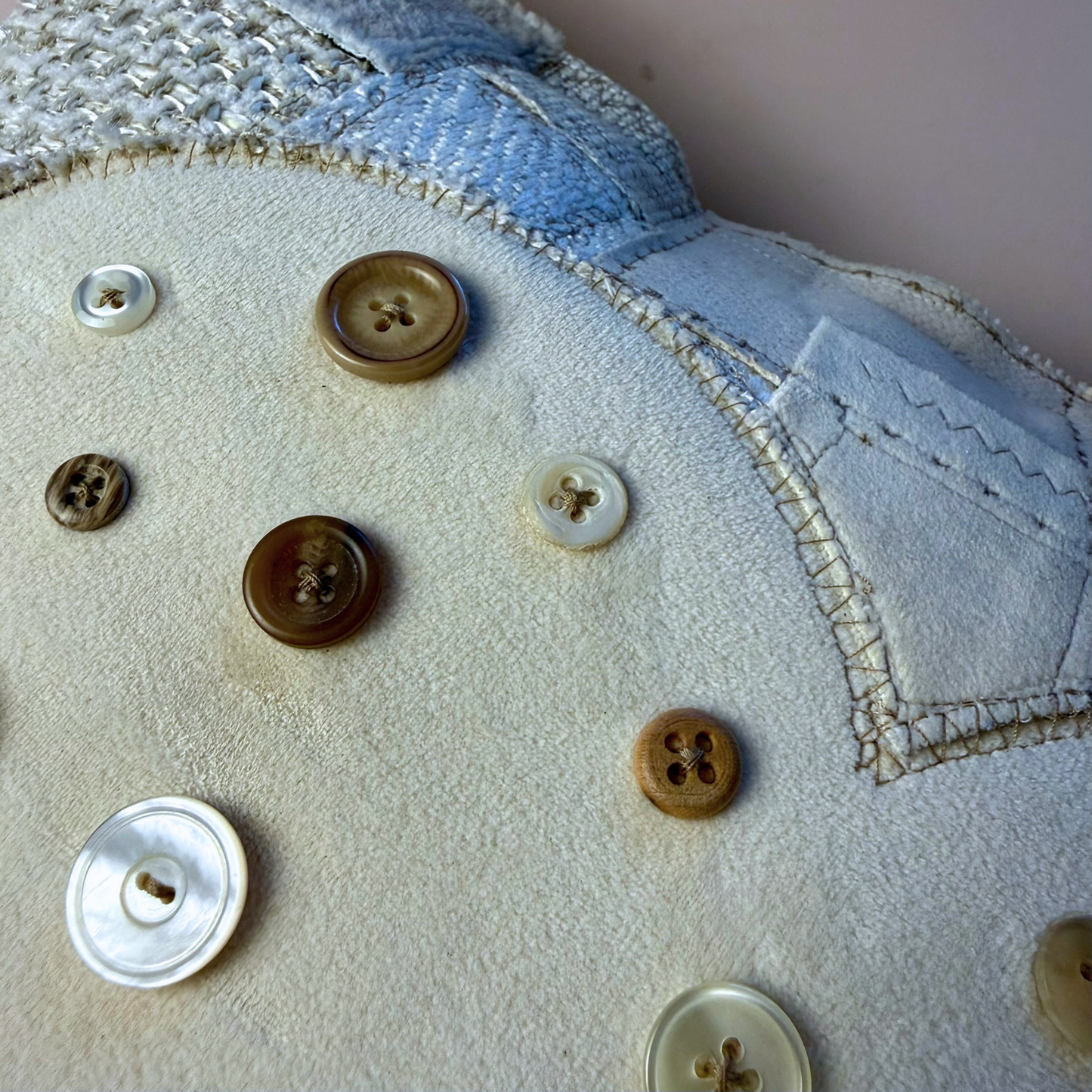 button collection no. 02 – mixed tones ♡