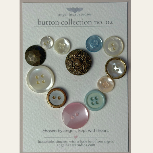 button collection no. 02 – mixed tones ♡